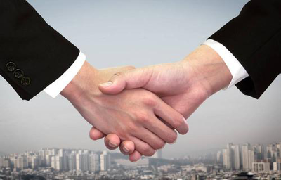 傲蓝成功签约白山市迅多保洁服务,携手共建智能现代化洗衣工厂管理模式